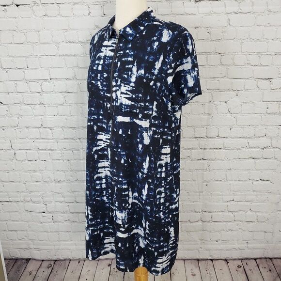 WILLOW & THREAD Short Sleeve Front Zip Dress Blue - Picture 3 of 5